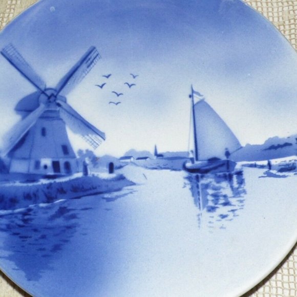 VINTAGE DELFT PLATE WINDMILL/SAILBOAT ON OCEAN SCENE NAUTICAL - Picture 2 of 3